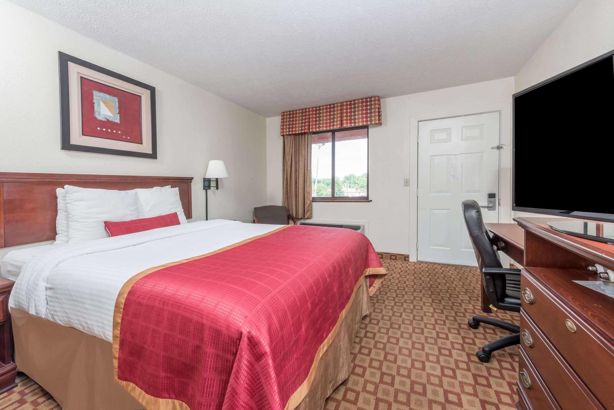 Days Inn By Wyndham Bloomington Ngoại thất bức ảnh